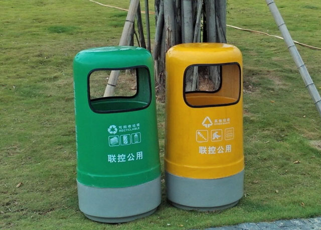 玻璃钢新型分类垃圾箱