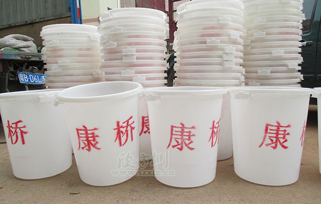 工厂塑料垃圾箱